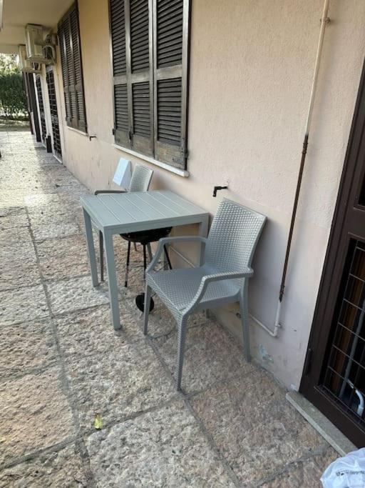 סירמיונה Incantevole Location Fronte Lago מראה חיצוני תמונה